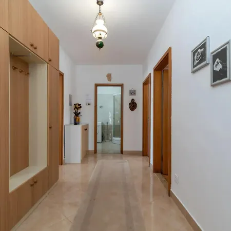 Melita Und Lara Apartment Trogir
